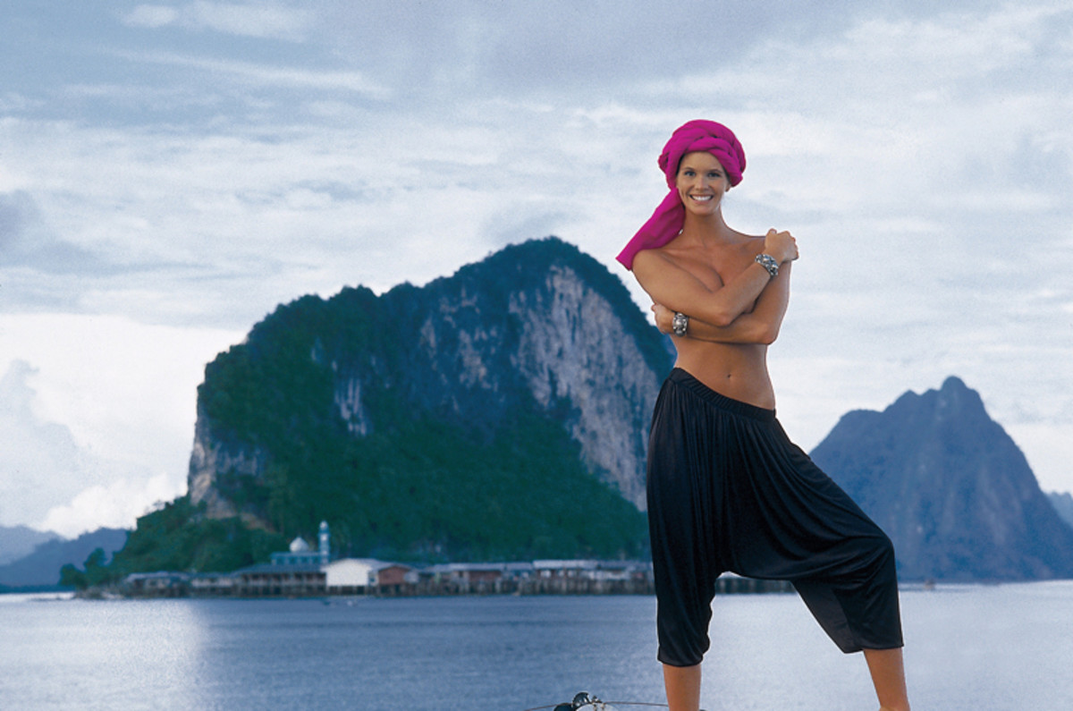 elle-macpherson-marc-hispard-1988-3.jpg